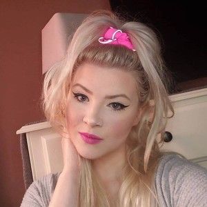 Meet your Posher, Molly